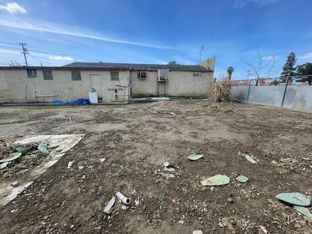 More Photos Of 17059 Myrtle Ave, Huron Restaurant For Sale