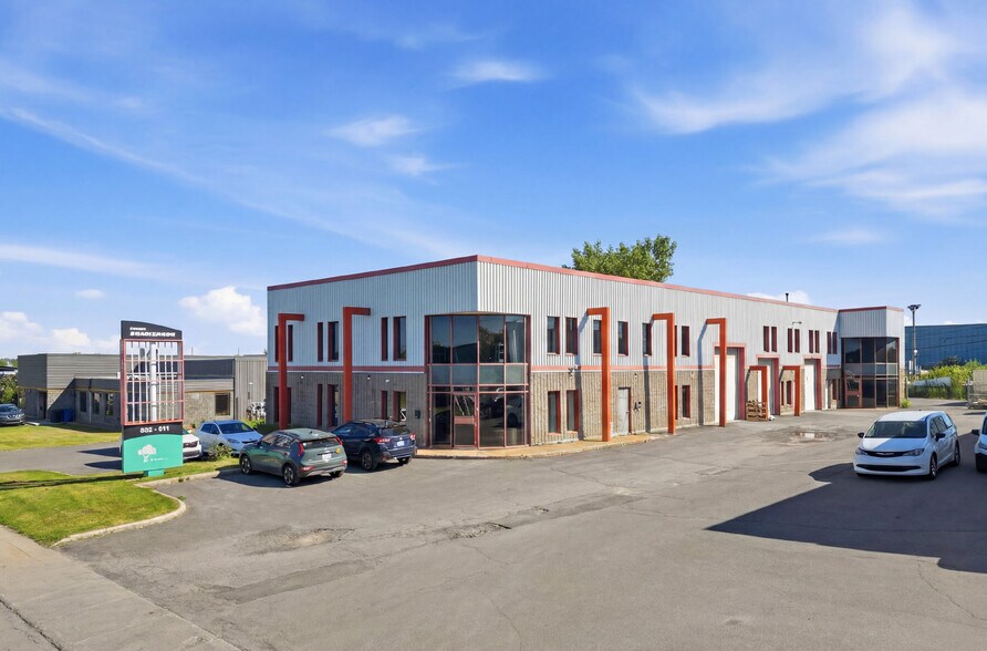 Primary Photo Of 605 Boul Guimond, Longueuil Warehouse For Sale