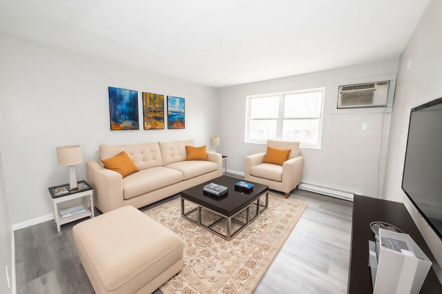 More Photos Of 1626 Linnbrook Dr, Dayton Apartments For Sale