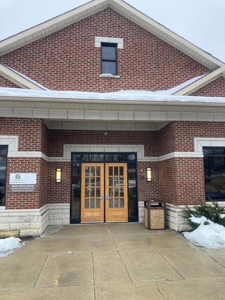 More Photos Of 1410 N Arlington Heights Rd, Arlington Heights Medical For Lease
