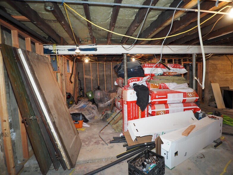 More Photos Of 78 Hart Blvd, Staten Island Rehabilitation Center For Lease