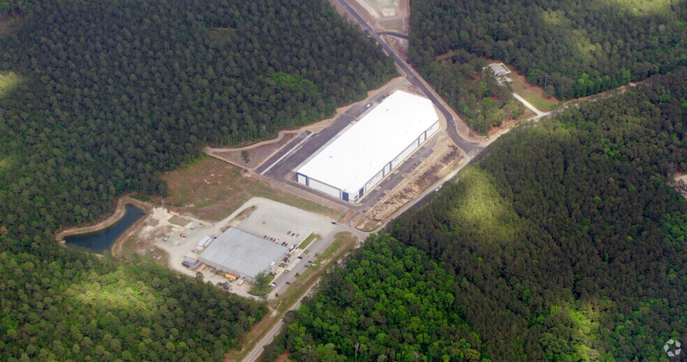 More Photos Of 394 Fort Argyle Rd, Savannah Distribution For Lease