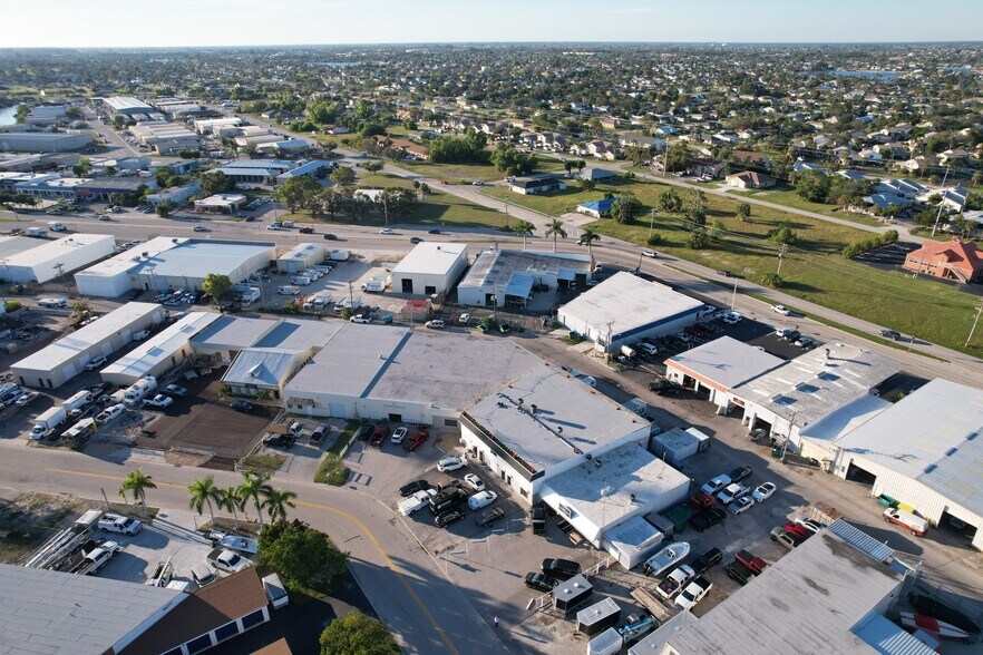 More Photos Of 1203 SE 9th Ter, Cape Coral Light Distribution For Lease