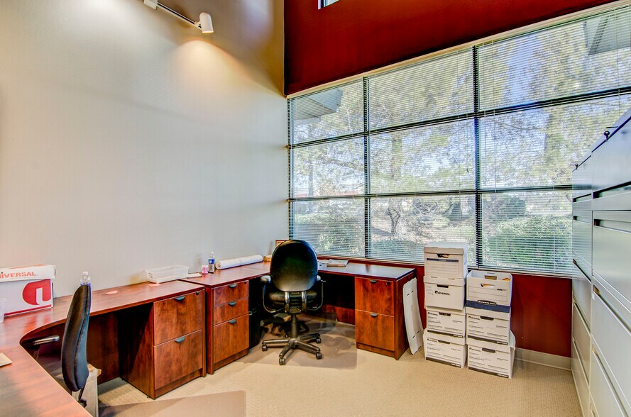More Photos Of 8780 Auburn Folsom Rd, Granite Bay Serviced Offices For Sale