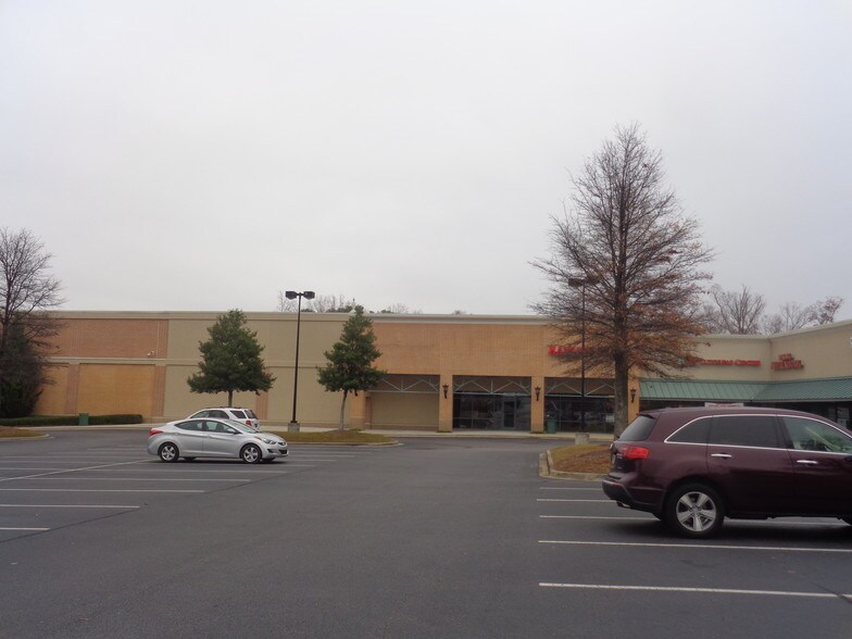 More Photos Of 2780 John Hawkins Pky, Birmingham Unknown For Lease