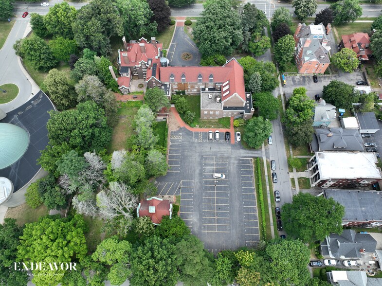 More Photos Of 693 East Ave, Rochester Office For Lease