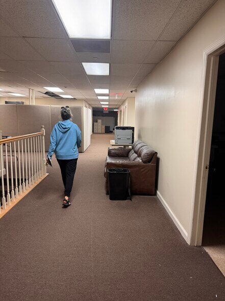 More Photos Of 1 Rossmoor Dr, Monroe Township Medical For Lease