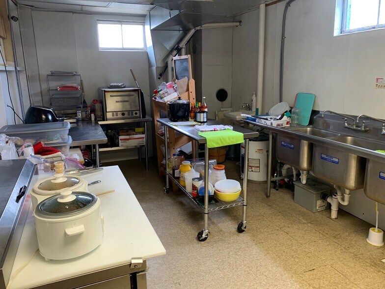 More Photos Of 8036 N Clare Ave, Harrison Convenience Store For Sale