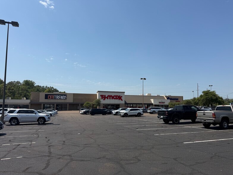Primary Photo Of 3405 Pemberton Sq, Vicksburg General Retail For Sale