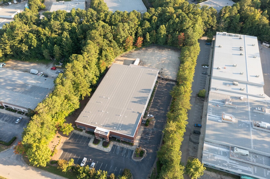 More Photos Of 1021 Classic Rd, Apex Light Distribution For Sale