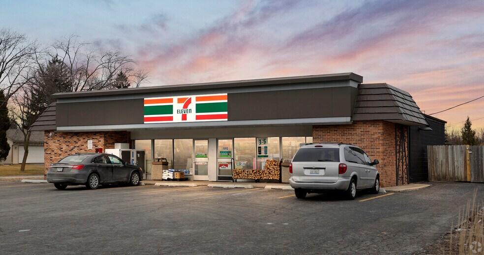 Primary Photo Of 1610 Walnut Ave, Hanover Park Convenience Store For Sale