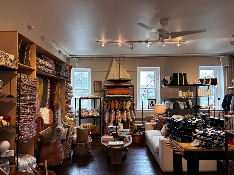 More Photos Of 6.5 Coryell st, Lambertville General Retail For Lease