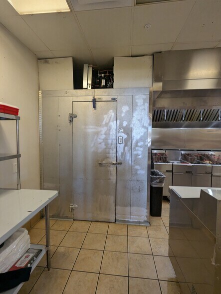 More Photos Of 954 E Altamonte Dr, Altamonte Springs Restaurant For Lease