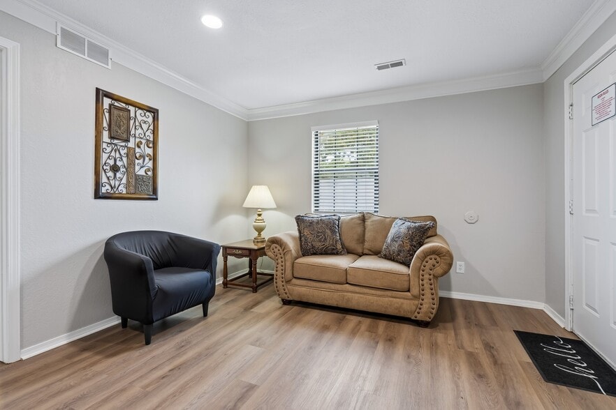 More Photos Of 8848 Soldier Creek Rd, Kingston Hotel For Sale