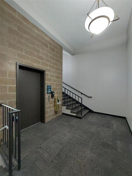 More Photos Of 1619 Dayton Ave, Saint Paul Medical For Lease