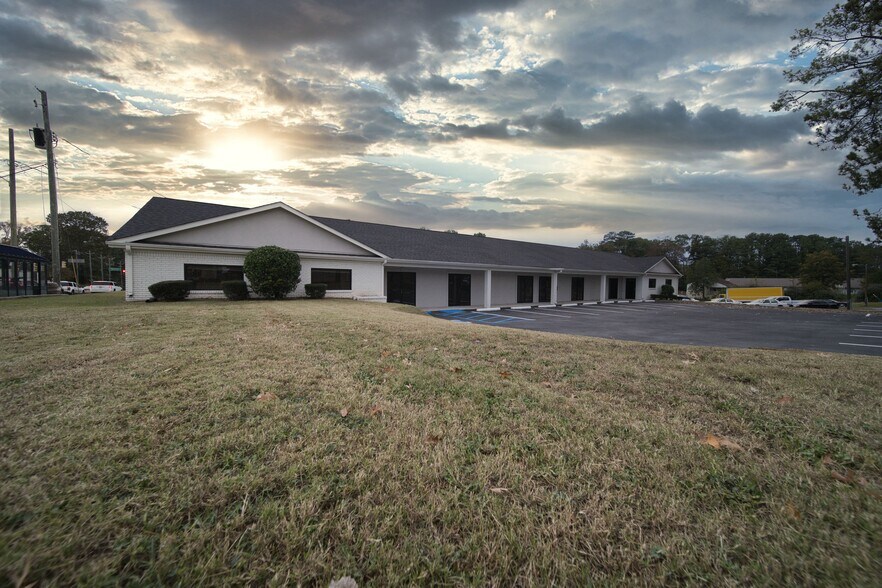 More Photos Of 524 Red Lane Rd, Birmingham Medical For Lease
