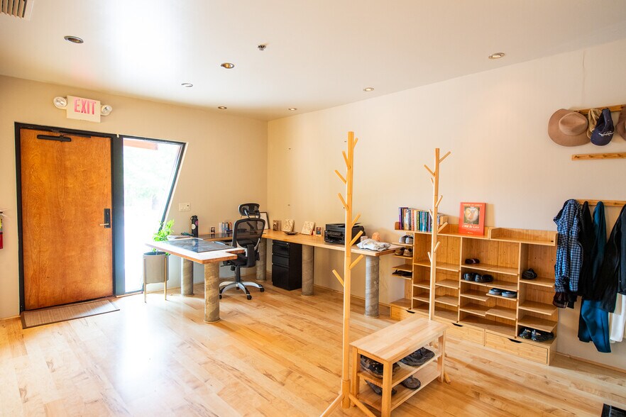 More Photos Of 45 Birch Blvd, Sedona Medical For Lease