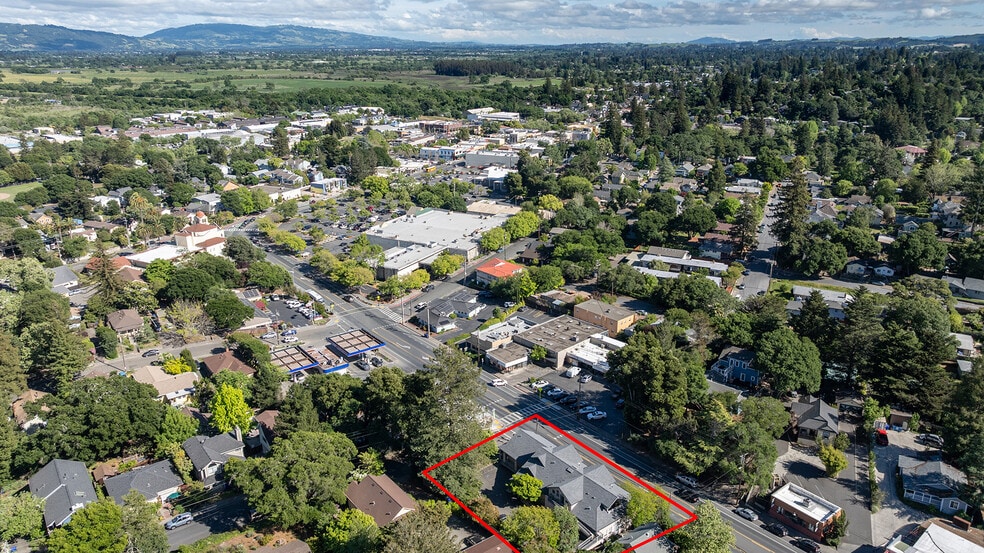 More Photos Of 7300 Healdsburg Ave, Sebastopol Office For Sale