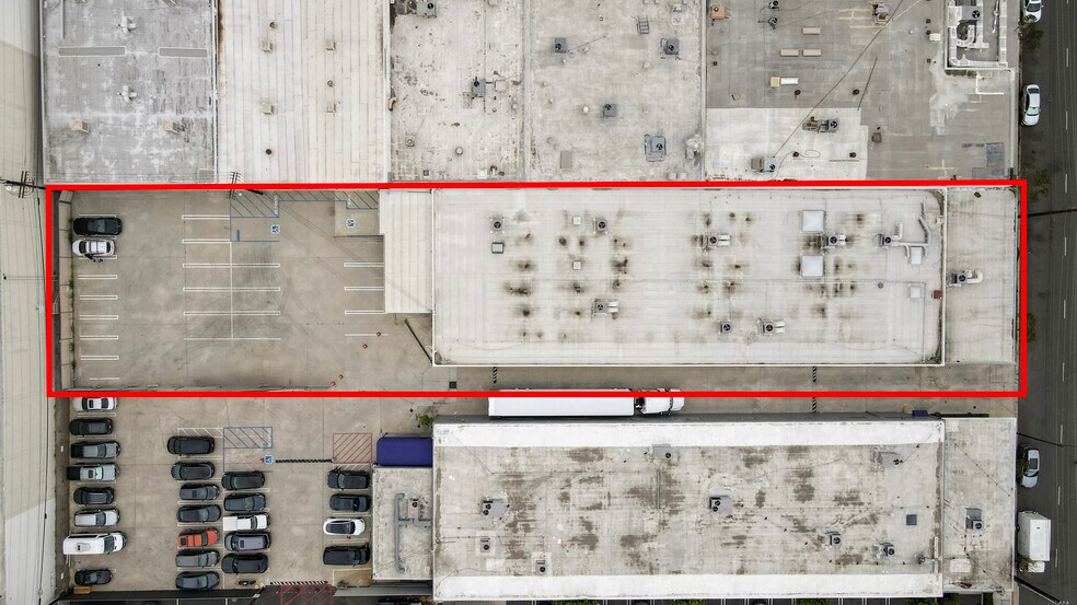 More Photos Of 3401 Winona Ave, Burbank Warehouse For Sale