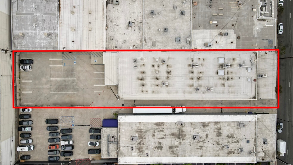 More Photos Of 3401 Winona Ave, Burbank Warehouse For Sale