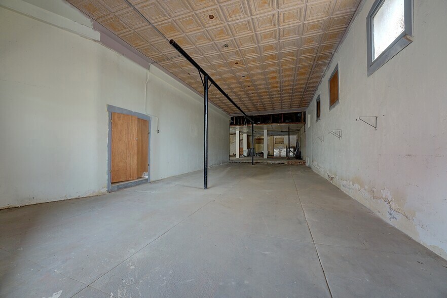 More Photos Of 406 N State Line Ave, Texarkana Storefront Retail Residential For Lease