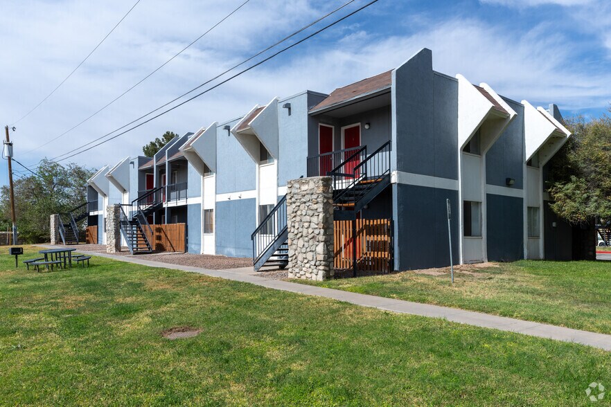 More Photos Of 9030 Betel Dr, El Paso Apartments For Sale
