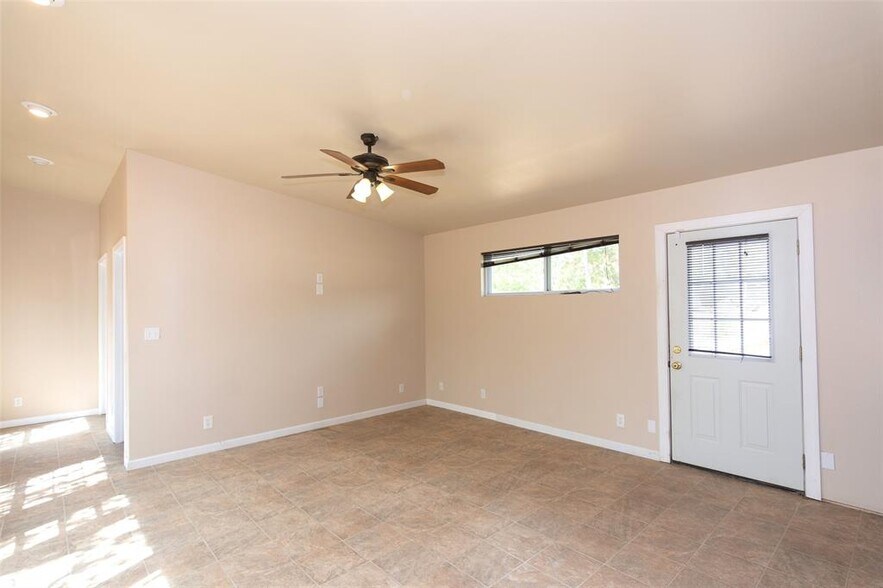 More Photos Of 30303 Ranch Road 12, Dripping Springs Office For Lease