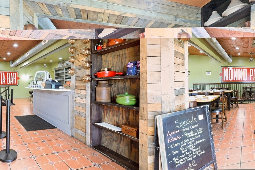 More Photos Of 424 N Main St, Souderton Restaurant For Sale