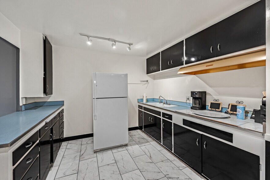 More Photos Of 1221 Marin Ave, Albany Religious Facility For Sale