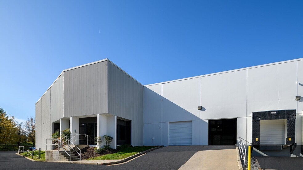 More Photos Of 8679 Greenwood Pl, Savage Unknown For Lease