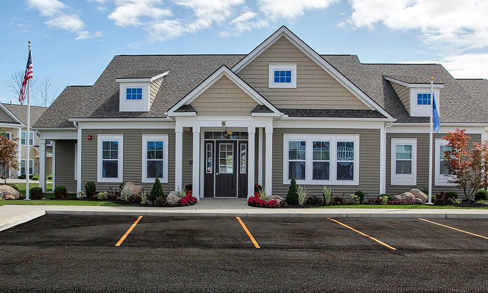 More Photos Of 6 Goldenroot Ln, North Chili Apartments For Sale