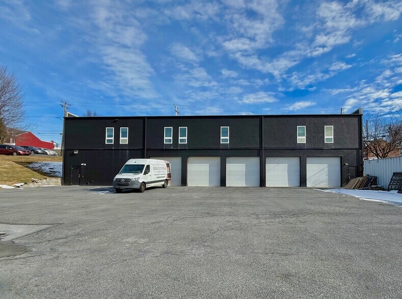 Primary Photo Of 624 S Prince St, Lancaster Flex For Sale