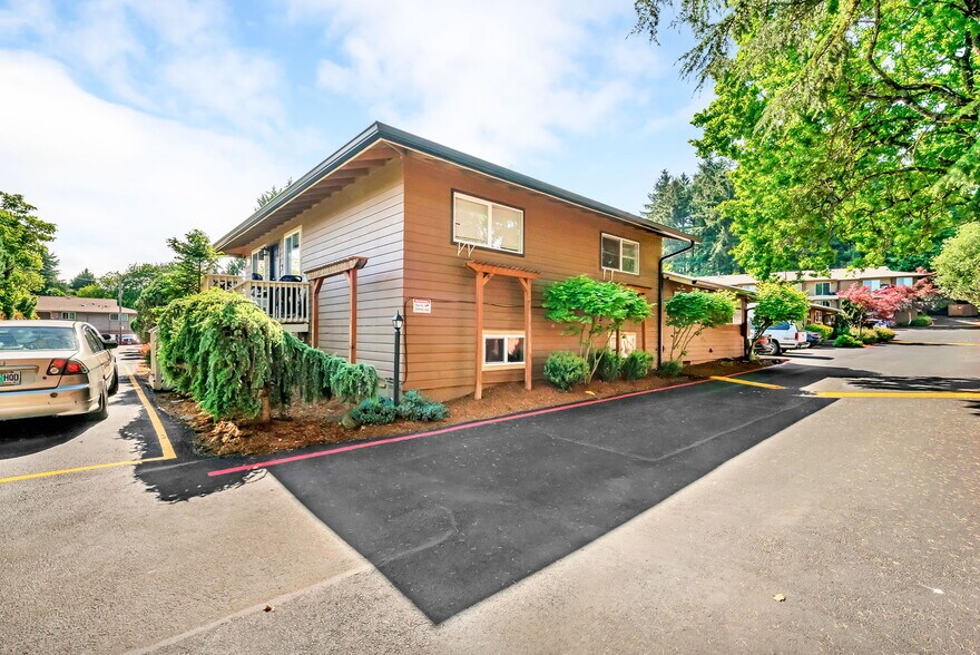 More Photos Of 14130 SW 105th Ave, Tigard Apartments For Sale