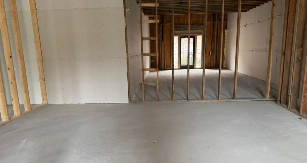 More Photos Of 1511 W McDermott Dr, Allen Medical For Sale