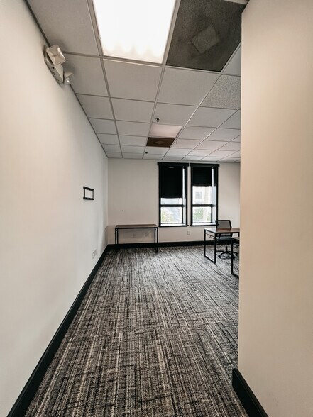 More Photos Of 442 W Kennedy Blvd, Tampa Office For Lease