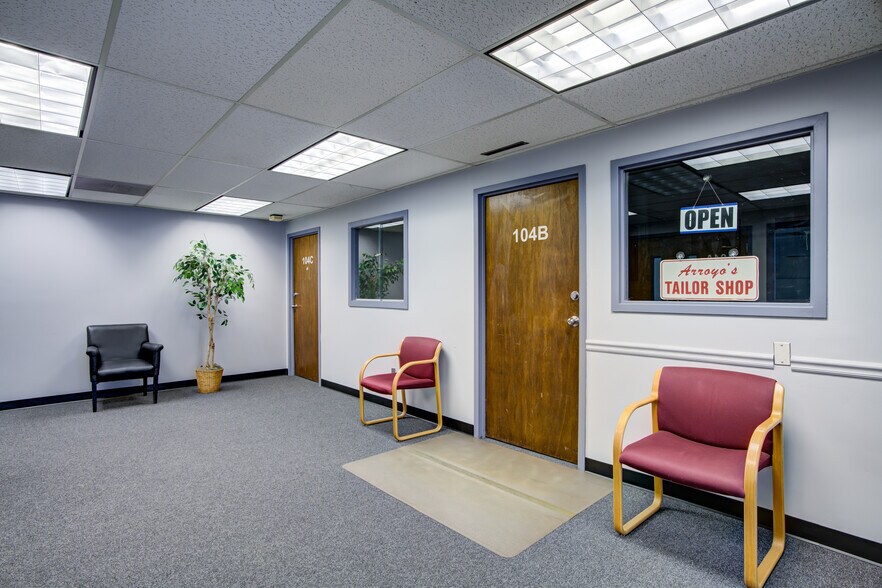 More Photos Of 225 S Academy Blvd, Colorado Springs Office For Sale