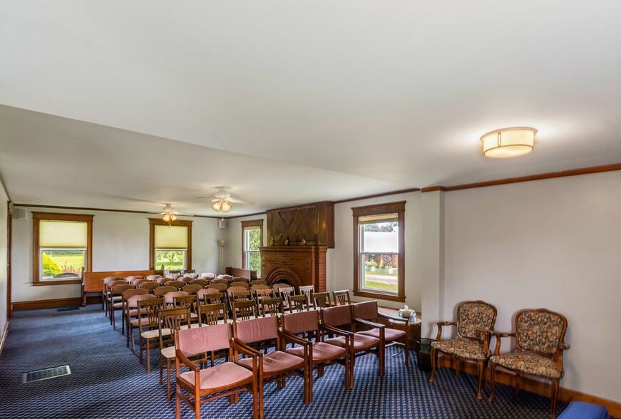 More Photos Of 2665 Boston Tpke, Coventry Funeral Home For Sale