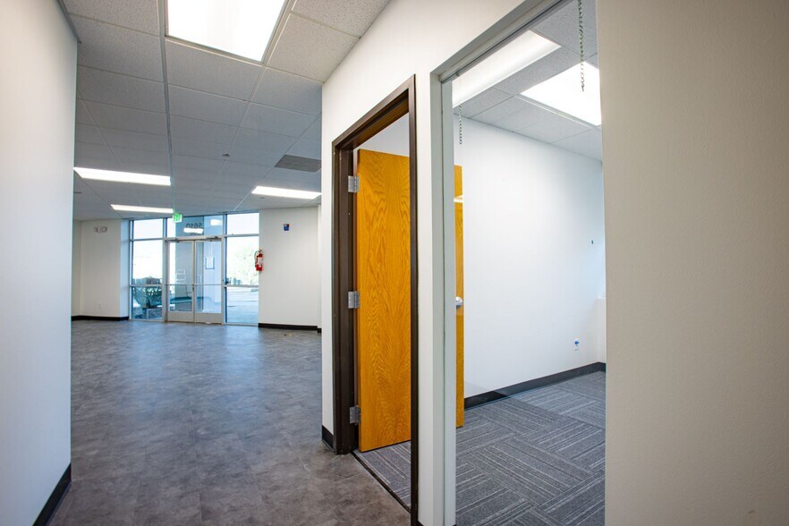 More Photos Of 5610 Ward Rd, Arvada Light Manufacturing For Sale