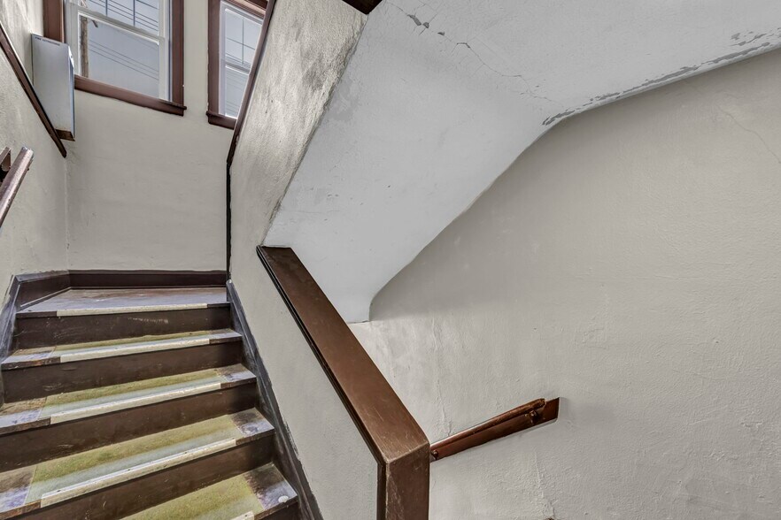 More Photos Of 18614 St Clair, Cleveland Apartments For Sale