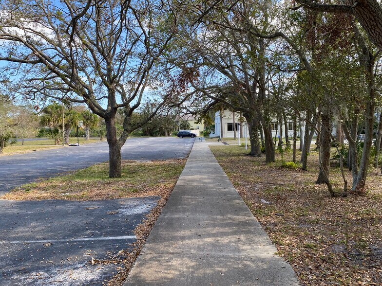 Primary Photo Of 2401 N Harbor City Blvd, Melbourne Schools For Sale