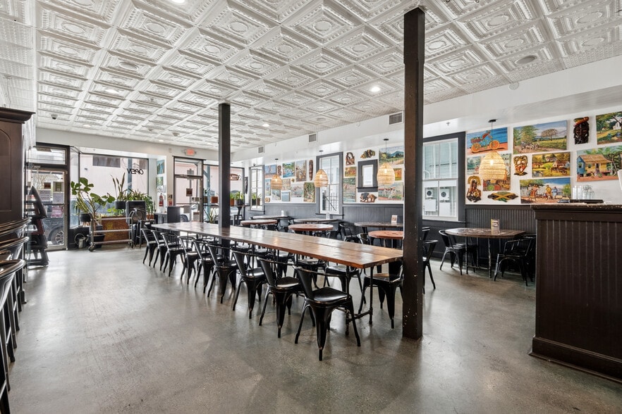 More Photos Of 8227-8229 Oak St, New Orleans Restaurant For Sale