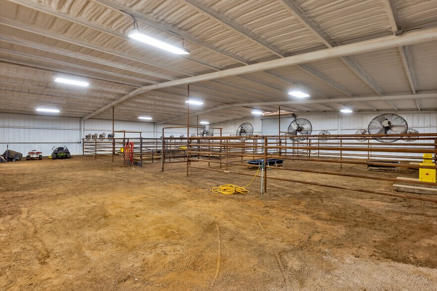 More Photos Of 7405 E County Road 110, Midland Land For Sale