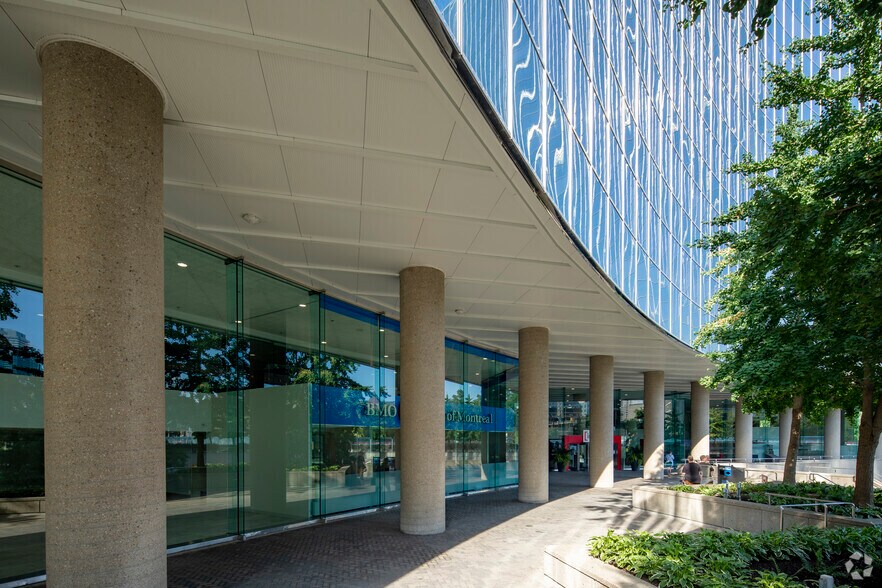 More Photos Of 700 University Ave, Toronto Office For Lease