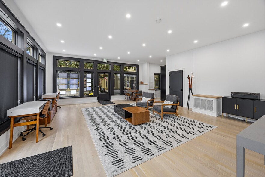 More Photos Of 25 N Main St, Kent Storefront Retail Office For Lease