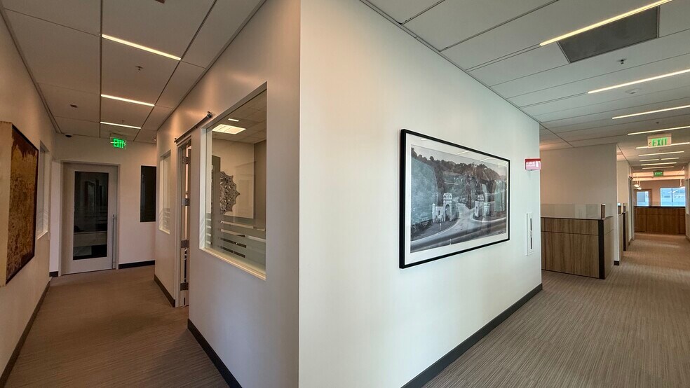 More Photos Of 243 N Canon Dr, Beverly Hills Office For Lease