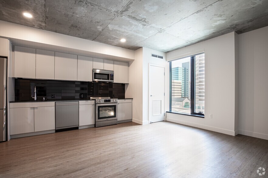 More Photos Of 1150 Clay St, Oakland Apartments For Lease