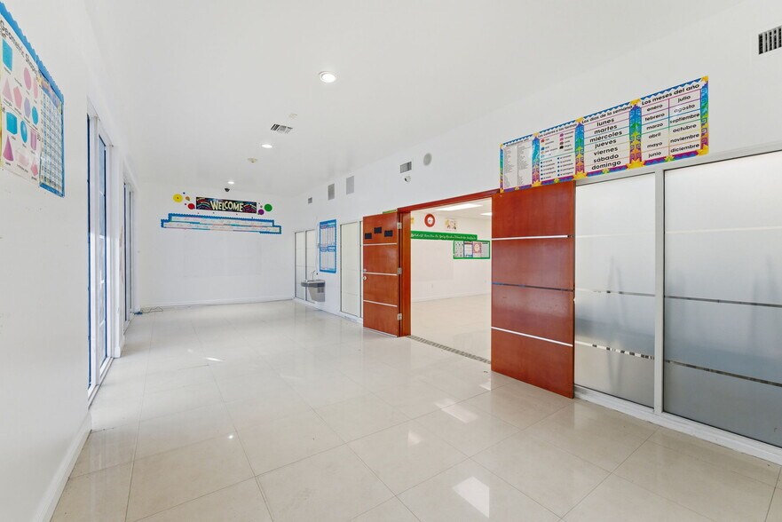 More Photos Of 6545 NW 169th St, Hialeah Medical For Sale