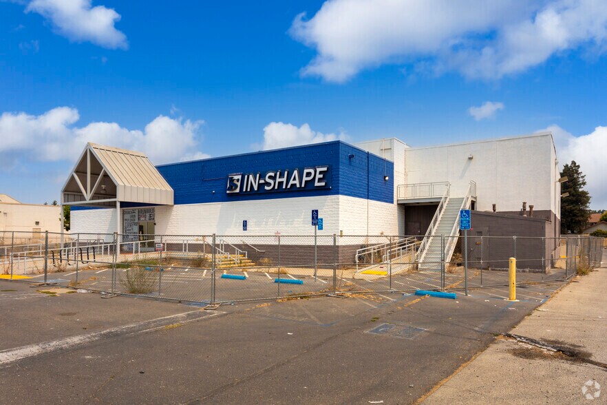 Primary Photo Of 2710 Geer Rd, Turlock Freestanding For Lease