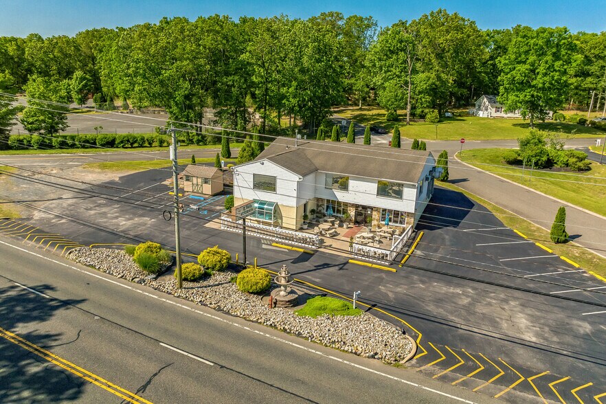 More Photos Of 116 White Horse Pike, Chesilhurst Freestanding For Sale