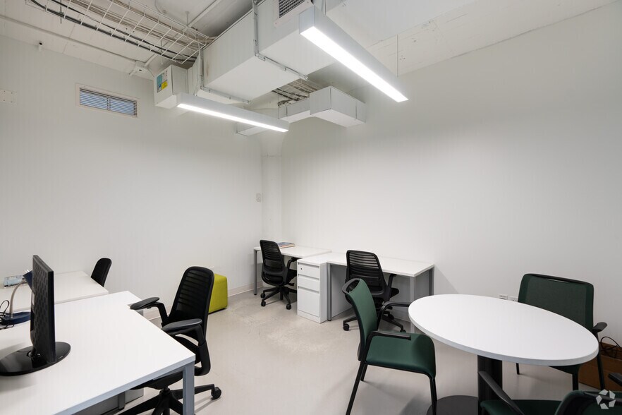 More Photos Of 31-00 47th Ave, Long Island City Industrial For Lease